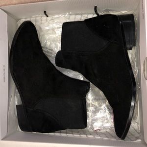 chelsea boots